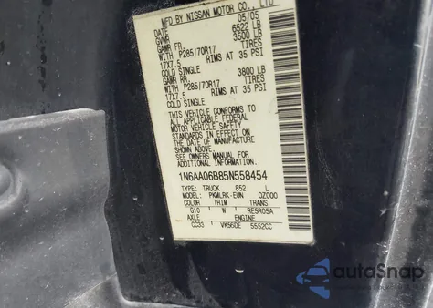 2005 Nissan Titan Xe z USA, uszkodzony, nr VIN 1N6AA06B85N558454